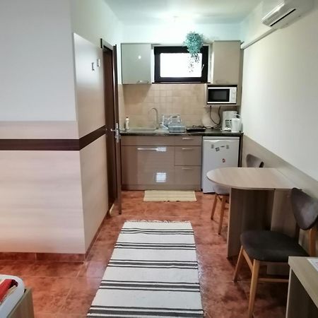 Csipkehaz Apartman แชร์เคสเซอเลอ ภายนอก รูปภาพ