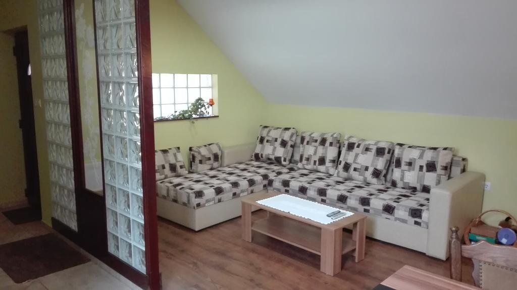 Csipkehaz Apartman แชร์เคสเซอเลอ ภายนอก รูปภาพ